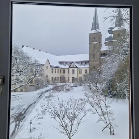 מלון Klosterkrug Marienmünster